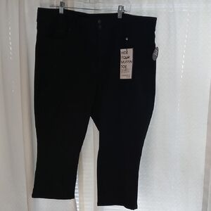 Royalty For Me Black High-Rise Crop Pants